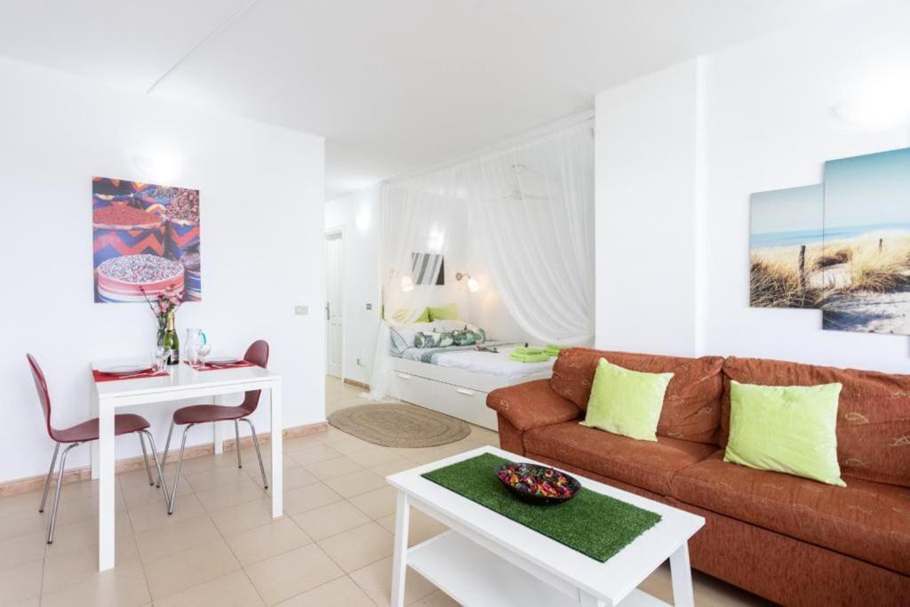 Cosy Studio With Balcony At Golf Del Sur, Tenerife ซานมิเกลเดียโบนา ภายนอก รูปภาพ