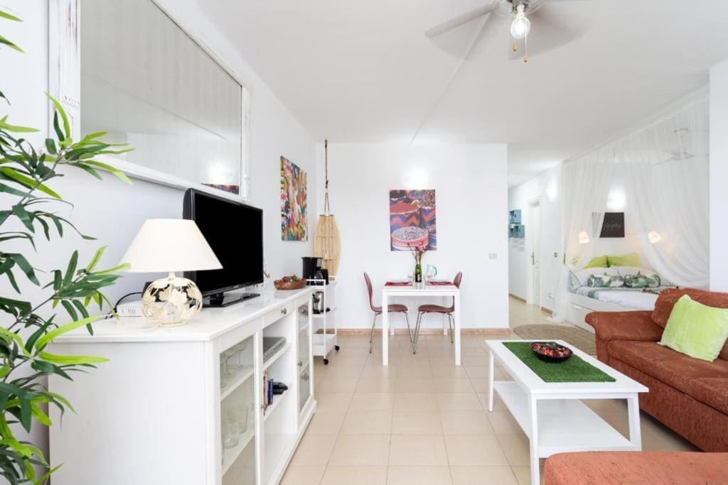 Cosy Studio With Balcony At Golf Del Sur, Tenerife ซานมิเกลเดียโบนา ภายนอก รูปภาพ
