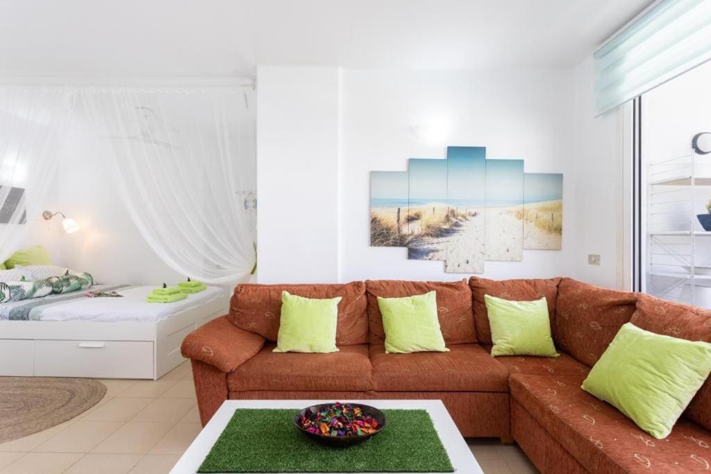 Cosy Studio With Balcony At Golf Del Sur, Tenerife ซานมิเกลเดียโบนา ภายนอก รูปภาพ